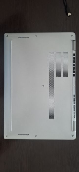 Dell Latitude 5320 | Core i5 11-avlod / 16 GB RAM / A'lo holatda
