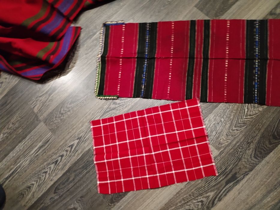 Носии от Тракия от ръчно тъкани платове автентични.