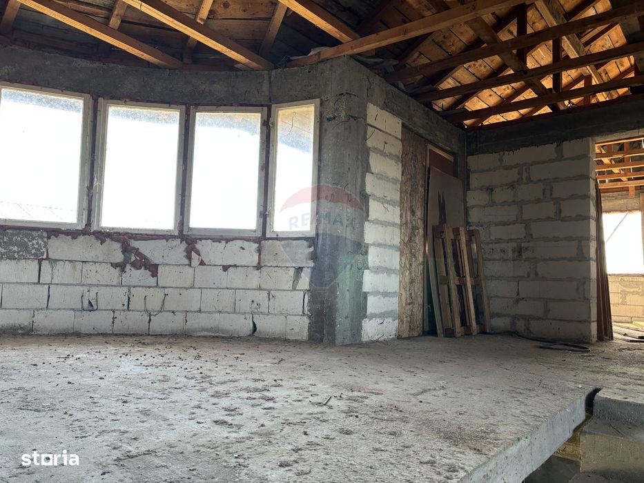 Vilă în Țegheș, comuna Domnești, P+1, aproape de pădure, acces rapid