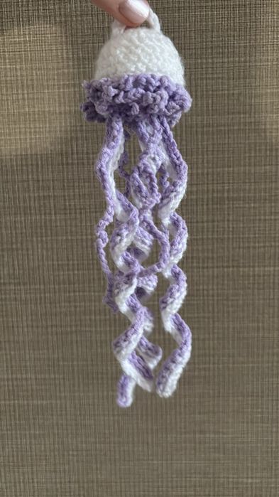 Брелок медуза. фиолетовый