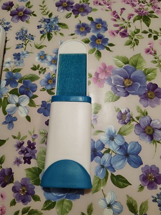 Двойна Самопочистваща четка за домашни любимци и д-р.