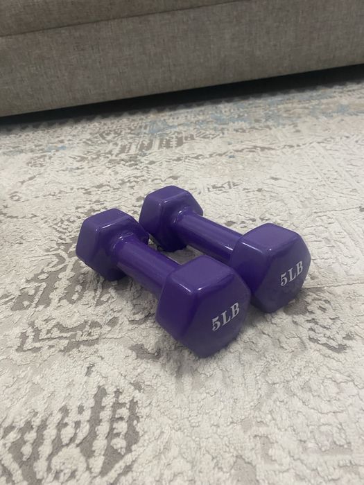 Гантели новые по 2,5 кг
