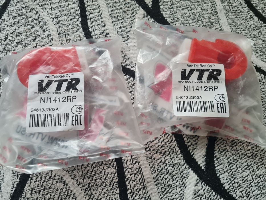 Распродажа! Втулки стабилизатора Nissan/Renault