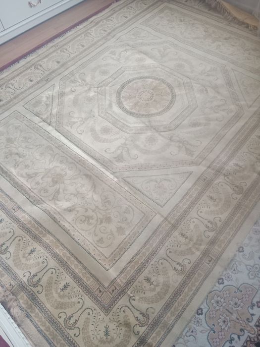 Продам Ковёр 2*3.