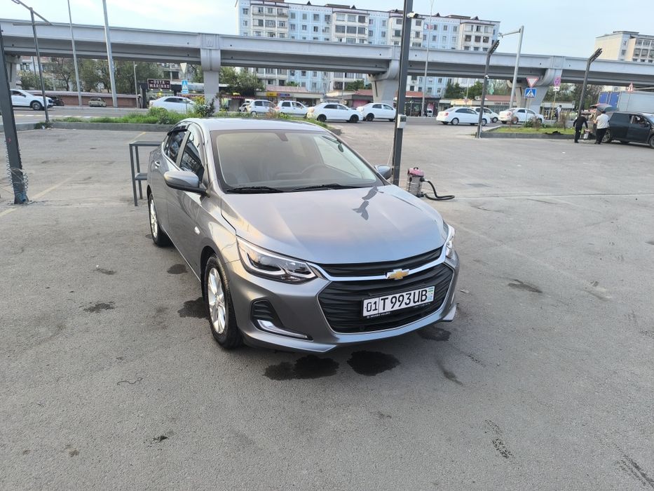 Оникс 6 позиция сотилади