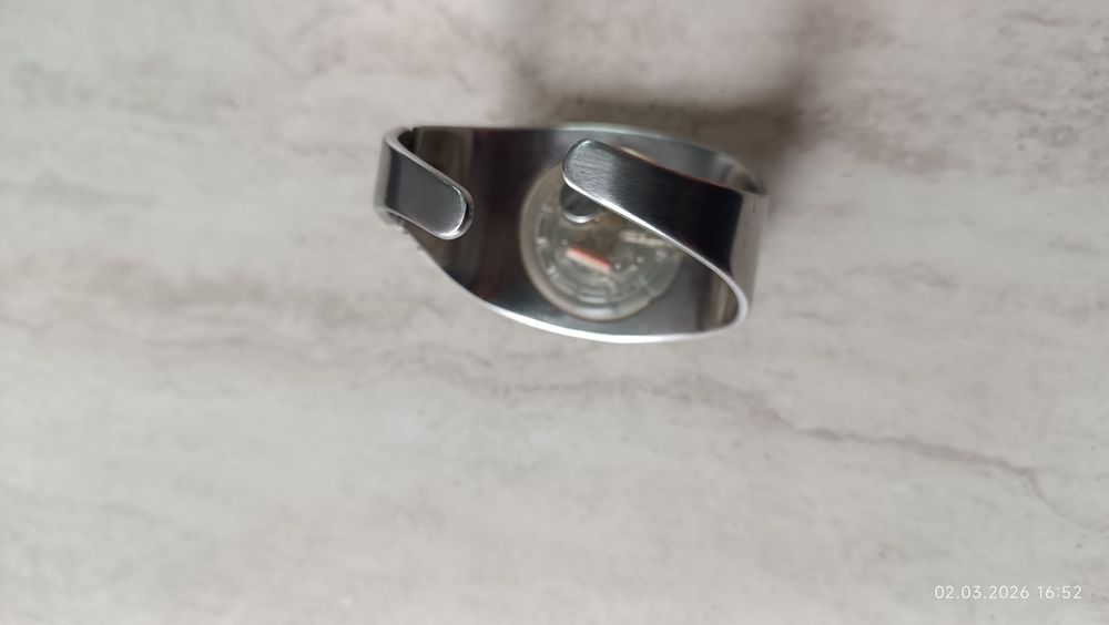 Ceas Swatch Midi Pop