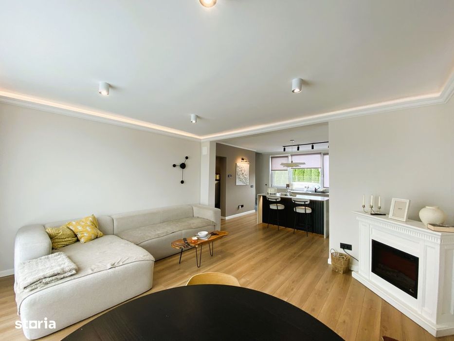 Duplex cu 4 camere 2 bai si curte libera 200 mp in Cisnadie