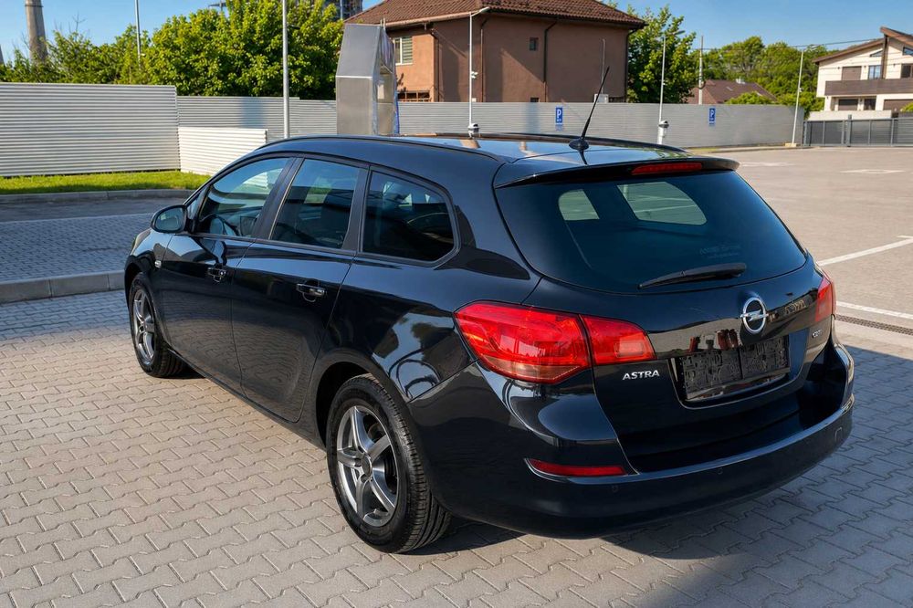 Opel Astra J 1.7CDTI - Euro 5, Climatronic, Pilot, Jante, Economica si Fiabila