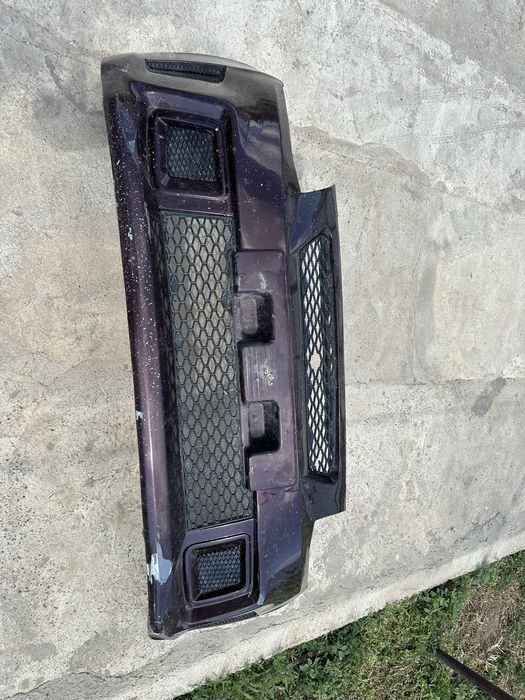 Продам бампер на гранту