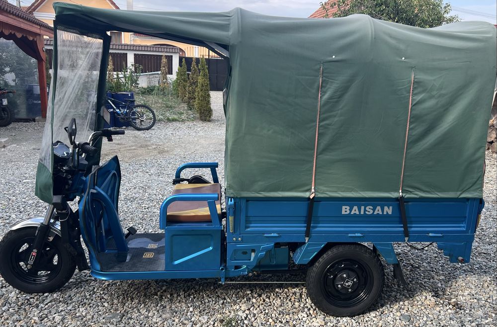 Vand triciclu electric 1,8 KW, 60V - autonomie 50 km- aptoape nou.