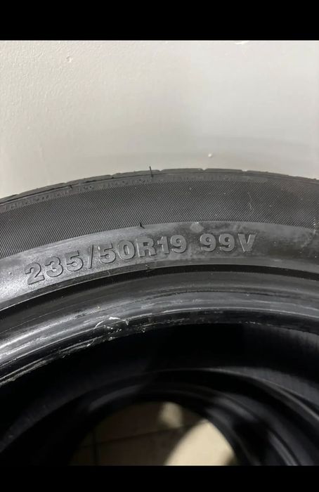 Продам резину на 19