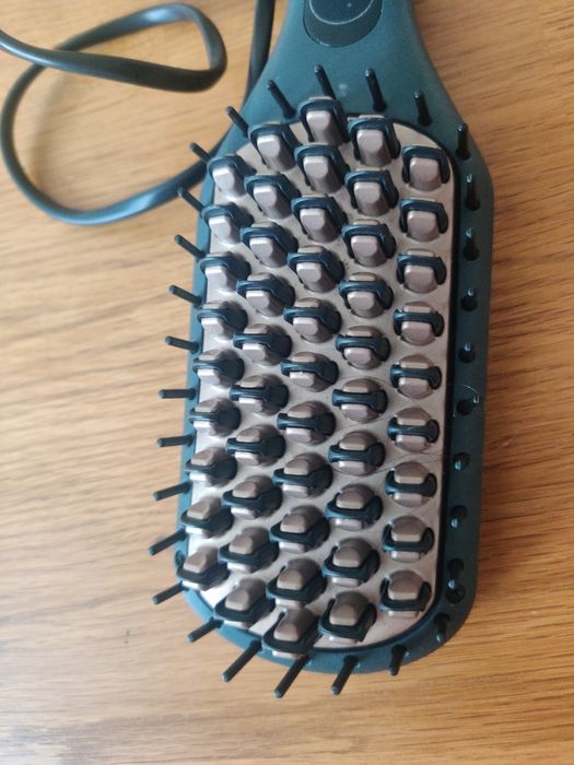 Placă electrică de întins părul