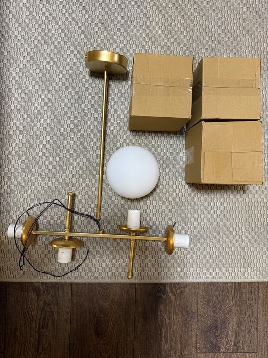 Lustra aurie cu 4 boluri, NOUA