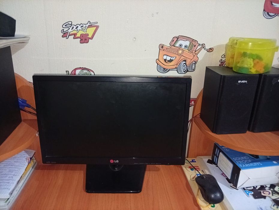 Продам монитор LG