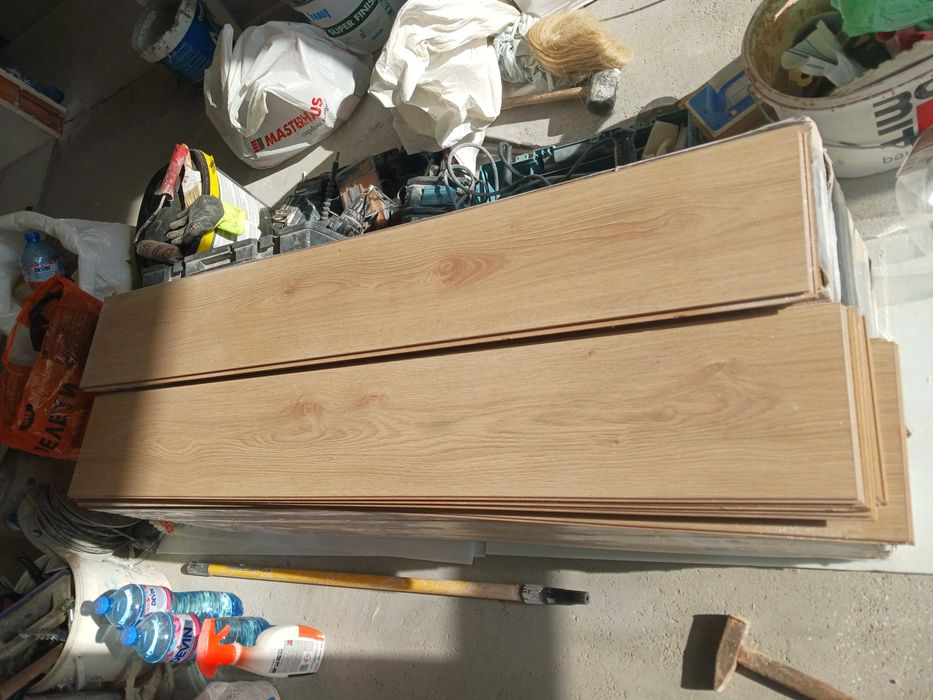 Ламинат 27 квадрата  8мм AC4 Class 32