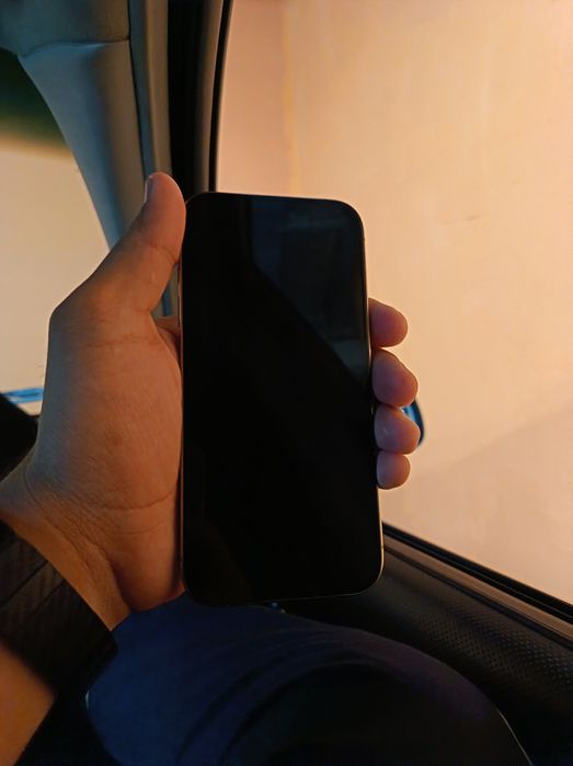 IPhone 15 pro 256gb ideal