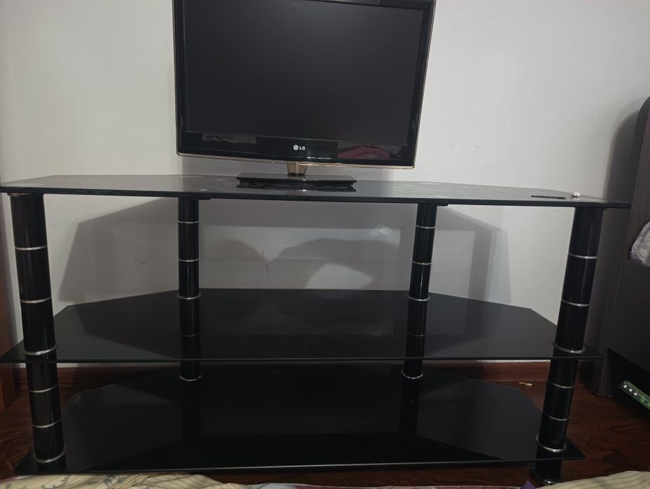 ЖК телевизор LG для дачи кухни