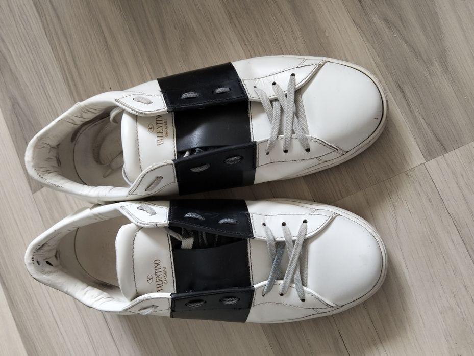 Sneakers  piele alb-negru Valentino Garavani, mărimea 44