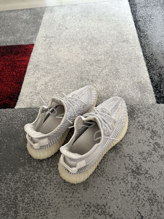 Vand Yeezy 350 marimea 43