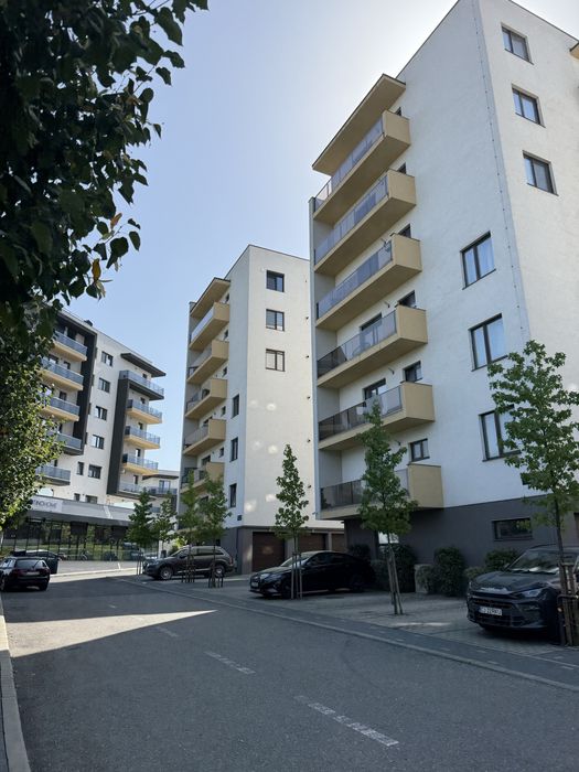 Inchiriez o camera intr-un apartament de 2 camere,zona Buna Ziua