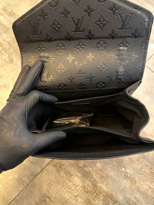 Чисто нова дамска чанта LV