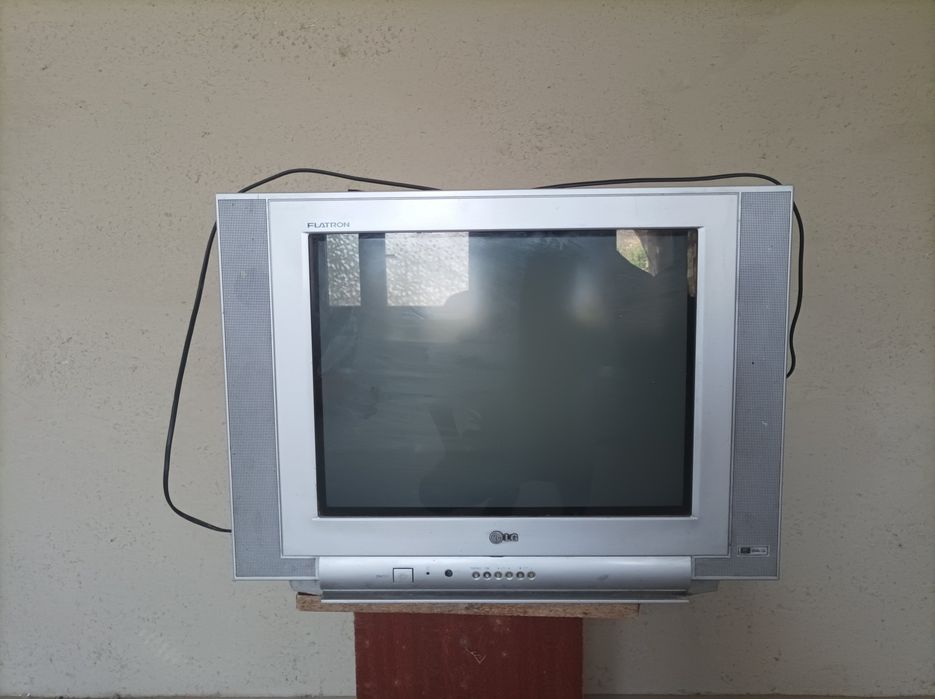 LG Flatron 29 dyuymli CRT televizori