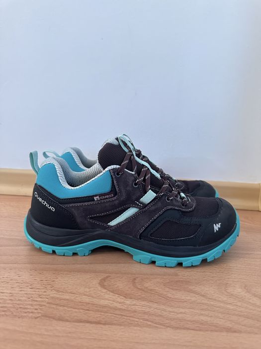 Quechua/ Decahlon Дамски непромокаеми туристически обувки