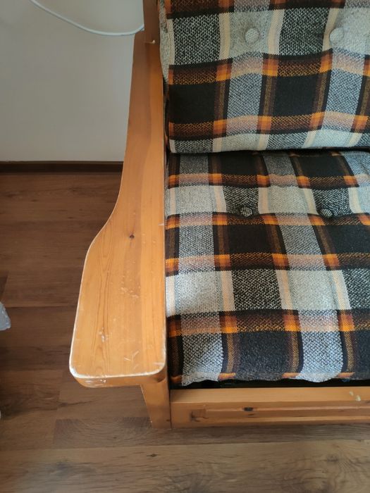 Канапе-триместно от масивна дървесина!!!