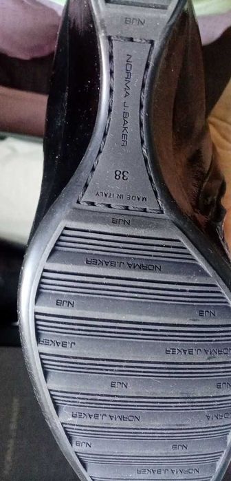 Фирменные итальянские  сапоги Norma J Baker, почти новые.