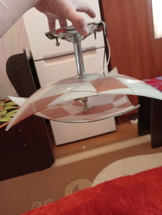 Люстрв новая на бульваре