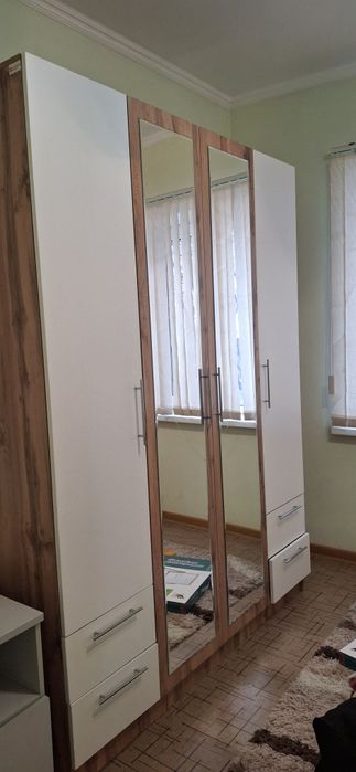 Продаю  шкаф новый