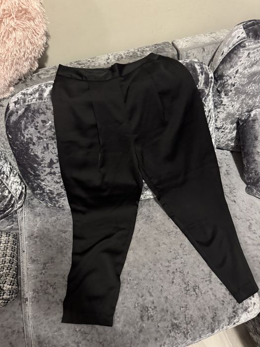 Stradivarius сатенен елегантен черен панталон