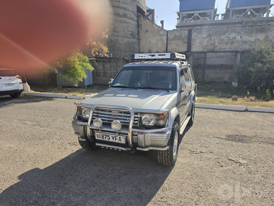 Mitsubishi Pajero 2