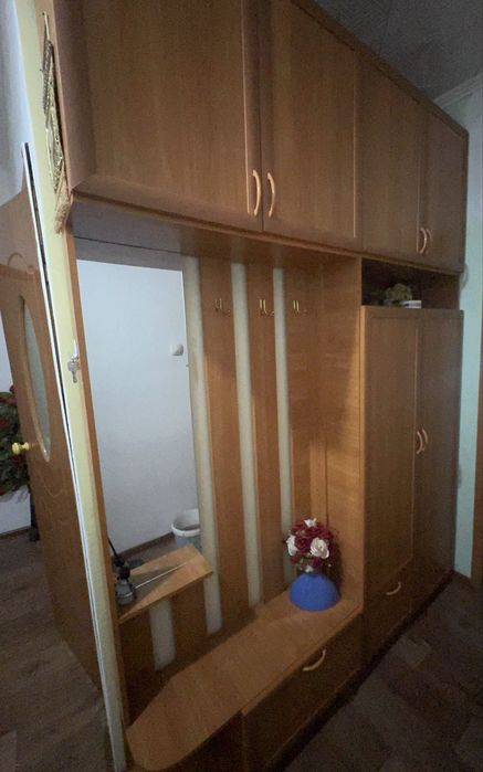 Прихожая продается