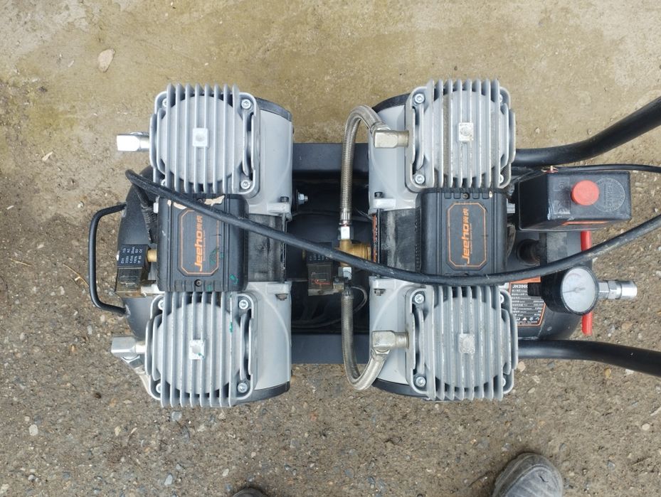 Компрессор безшумный мощный 1.5×3 квт