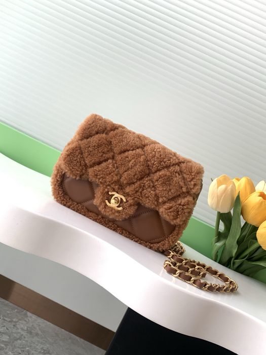 Дамска чанта Chanel Teddy Flap