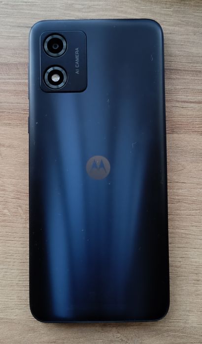 Телефон Motorola E13 Чисто нов...
