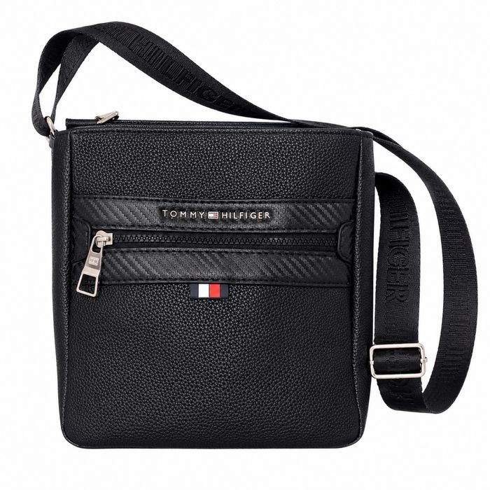 Барсетка кросс-боди Tommy Hilfiger, чёрная, б/у — состояние нового