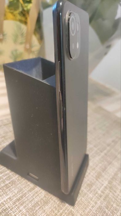 Xiaomi Mi 11 lite 5G 6gb 128gb отличен