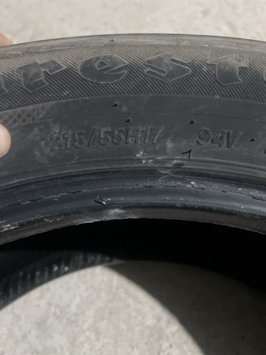 Продам шины на камри  R17