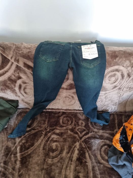 Мъжки дънки с тясна кроика и зелен отенък 32 размер