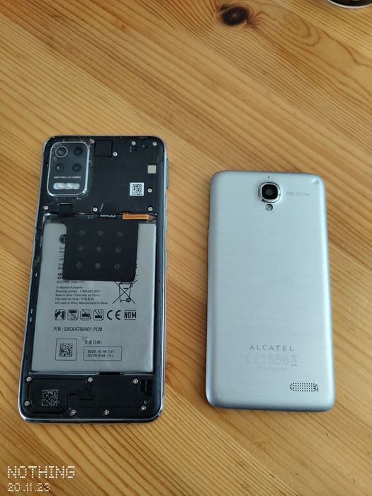 Телефони за части или за ремонт