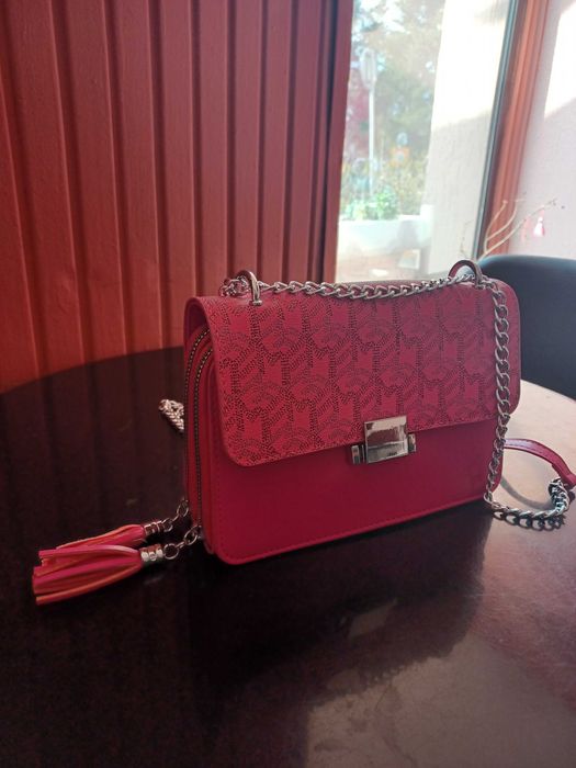 Дамски чанти-чисто нови