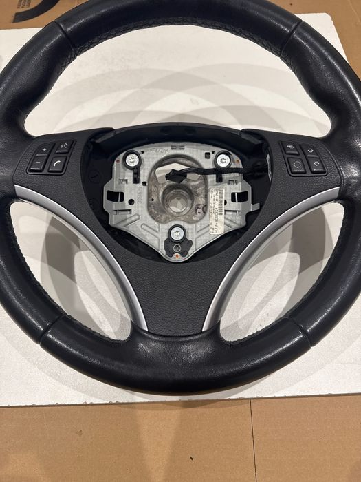 BMW E90/91кожен волан БМВ Е90/91