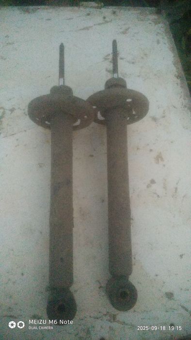 Продам Стоики б.у. Пассат б3 в