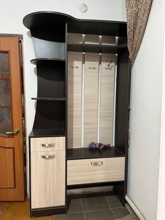 Продам прихожую с вешалкой!