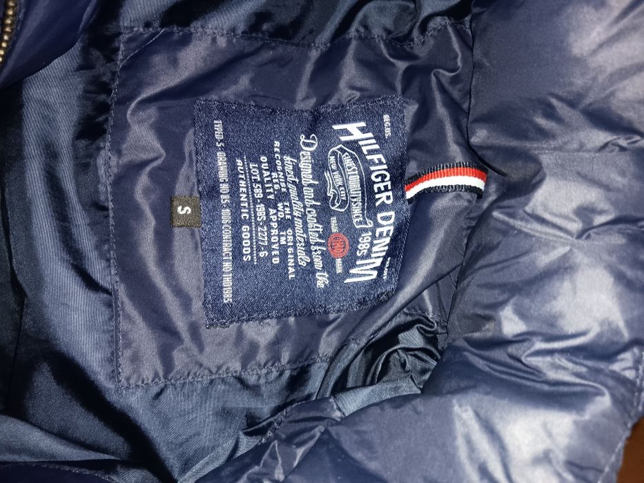 Graca de dama Tommy Hilfiger. Marime S.