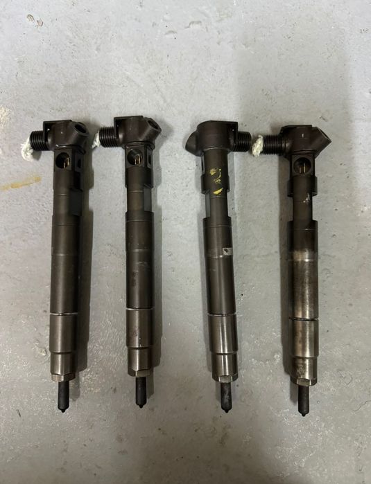 Дюзи за Мерцедес w212 / Delphi OM651