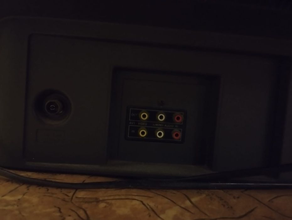 Телевизор LG RT21F355V