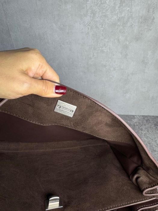 Нова чанта велур balenciaga